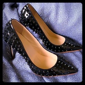 Jiu du - Black Spike Pumps
